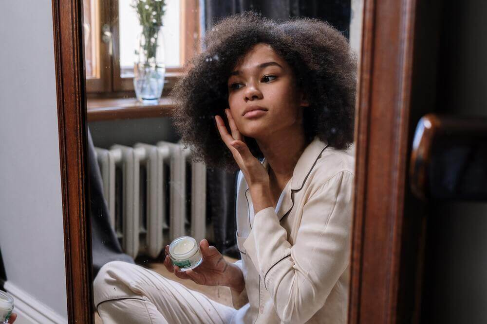 8 Top Tips For Winter Skincare: What is the best skincare routine for winter?