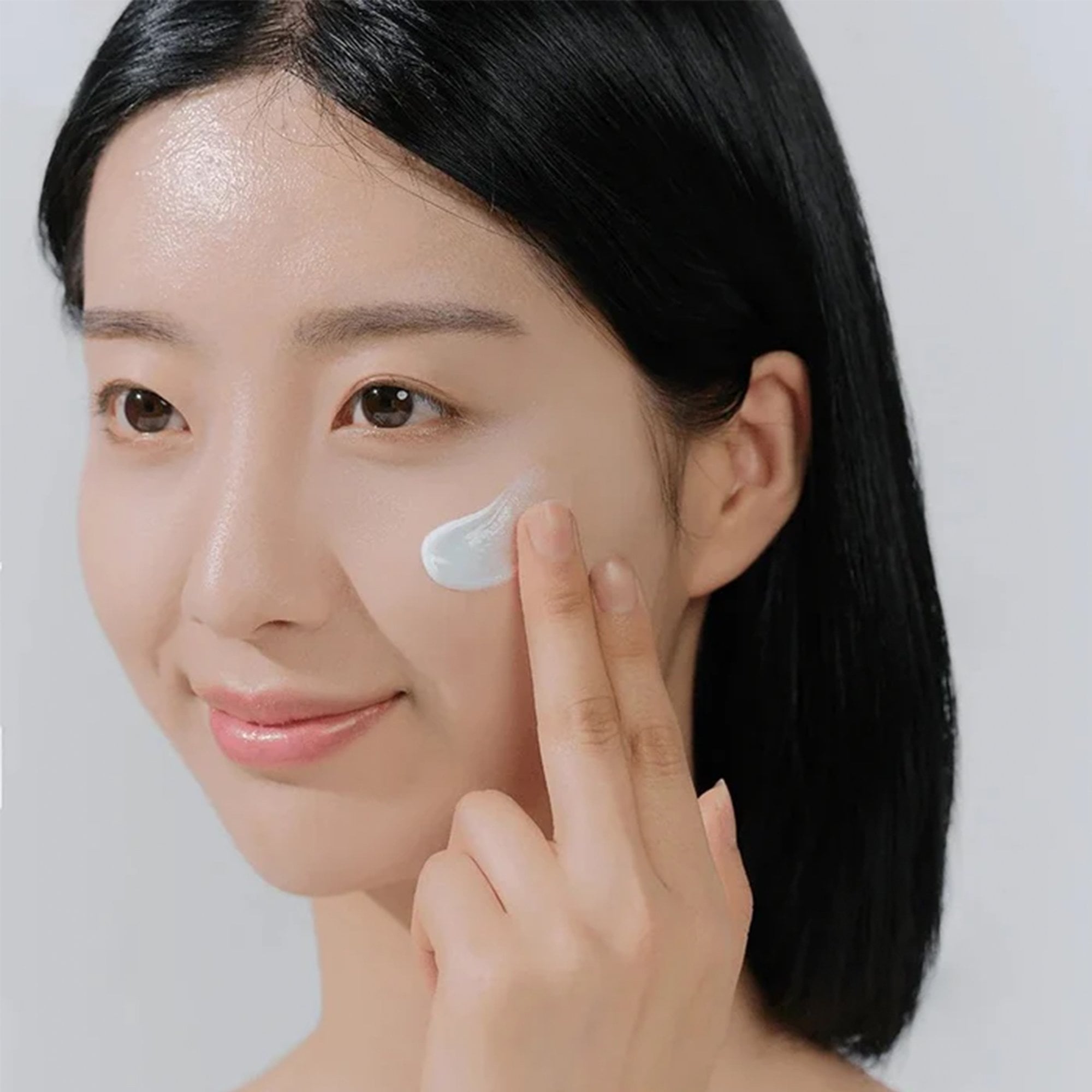 Skin1004 Madagascar Centella Hyalu-Cica Water-Fit SPF50+ 50ml Pump