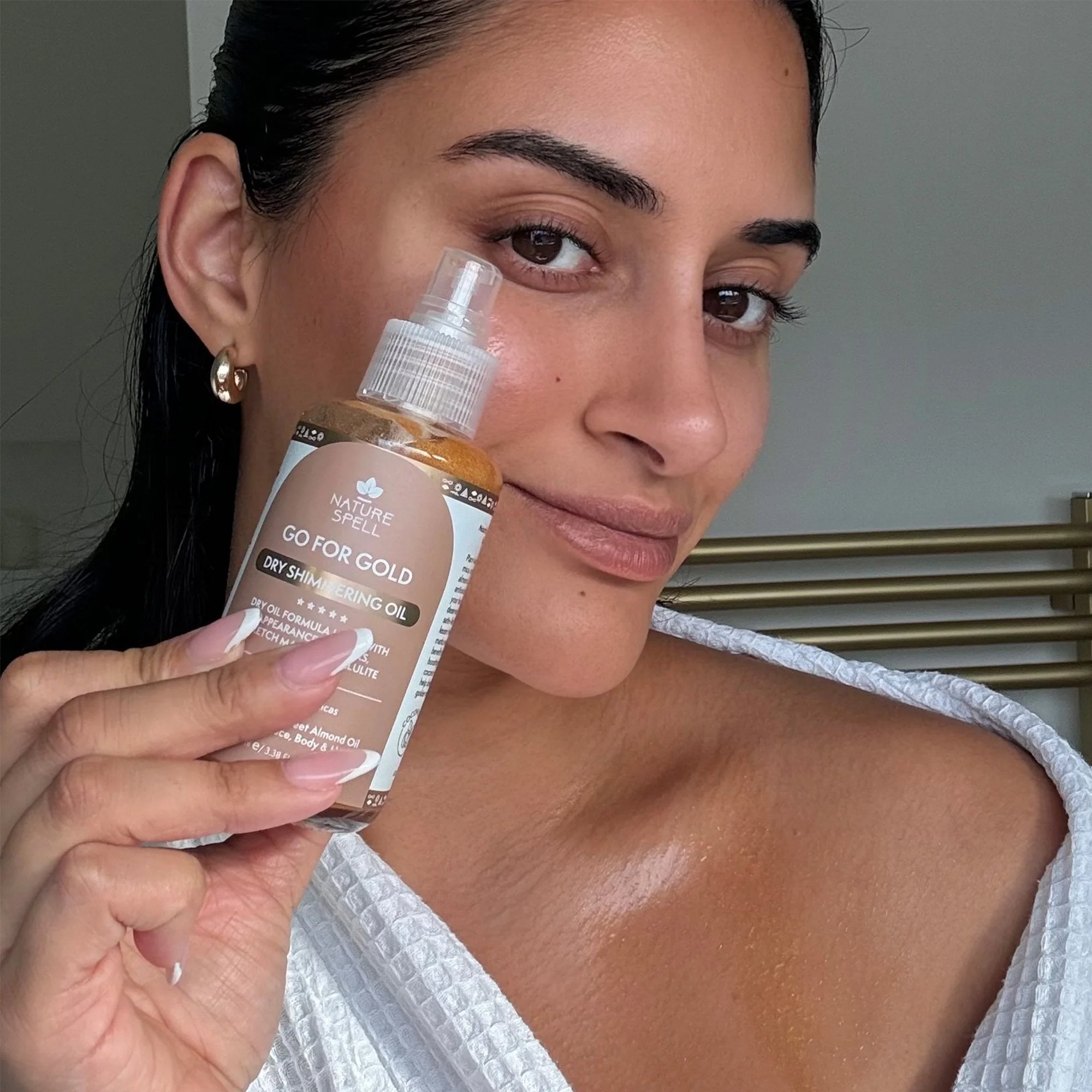 Nature Spell Go For Gold Dry Shimmering Oil 100ml Pump