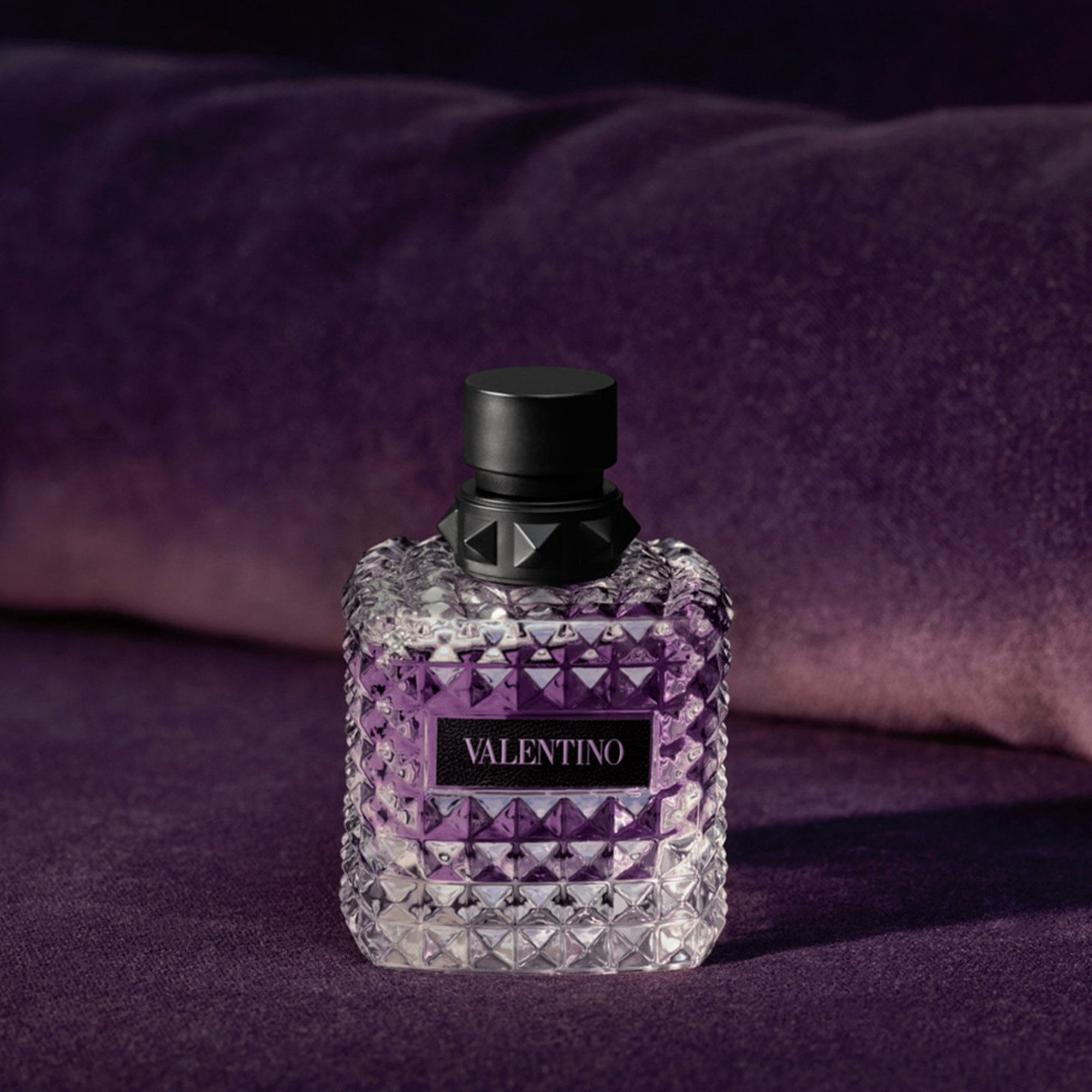 Valentino Born In Roma Purple Melancholia
 Donna Eau De Parfum 50ml Spray